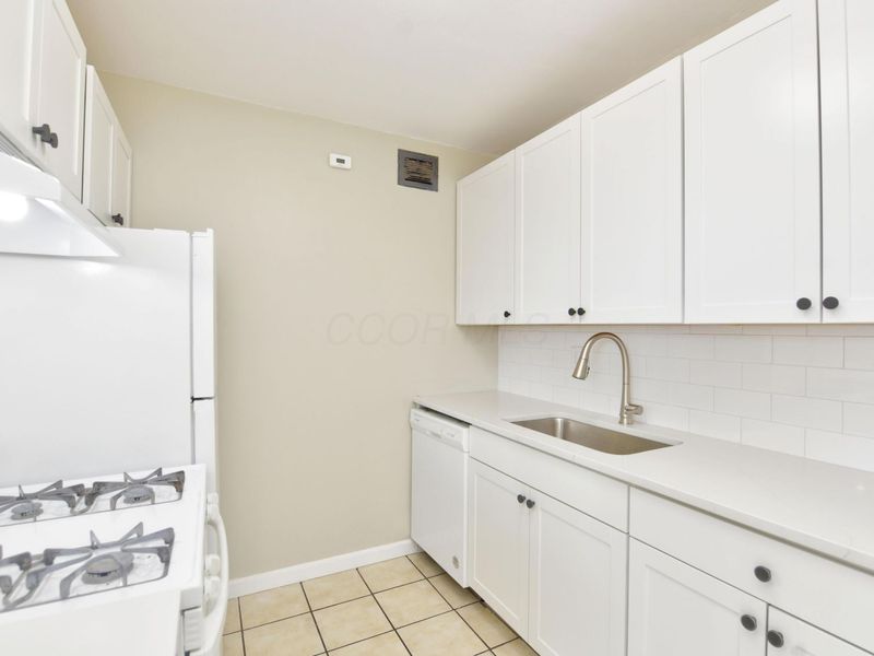 1620 E Broad Street, Unit 1202, Columbus, OH 43203 Photo 13
