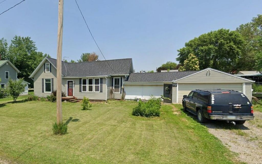 220 E Orange St, Letts, IA 52754 Main Photo