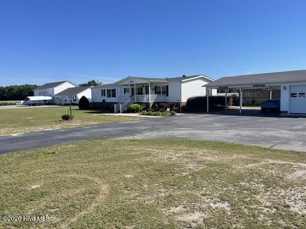 4165 Five Points Road , La Grange, NC 28551
