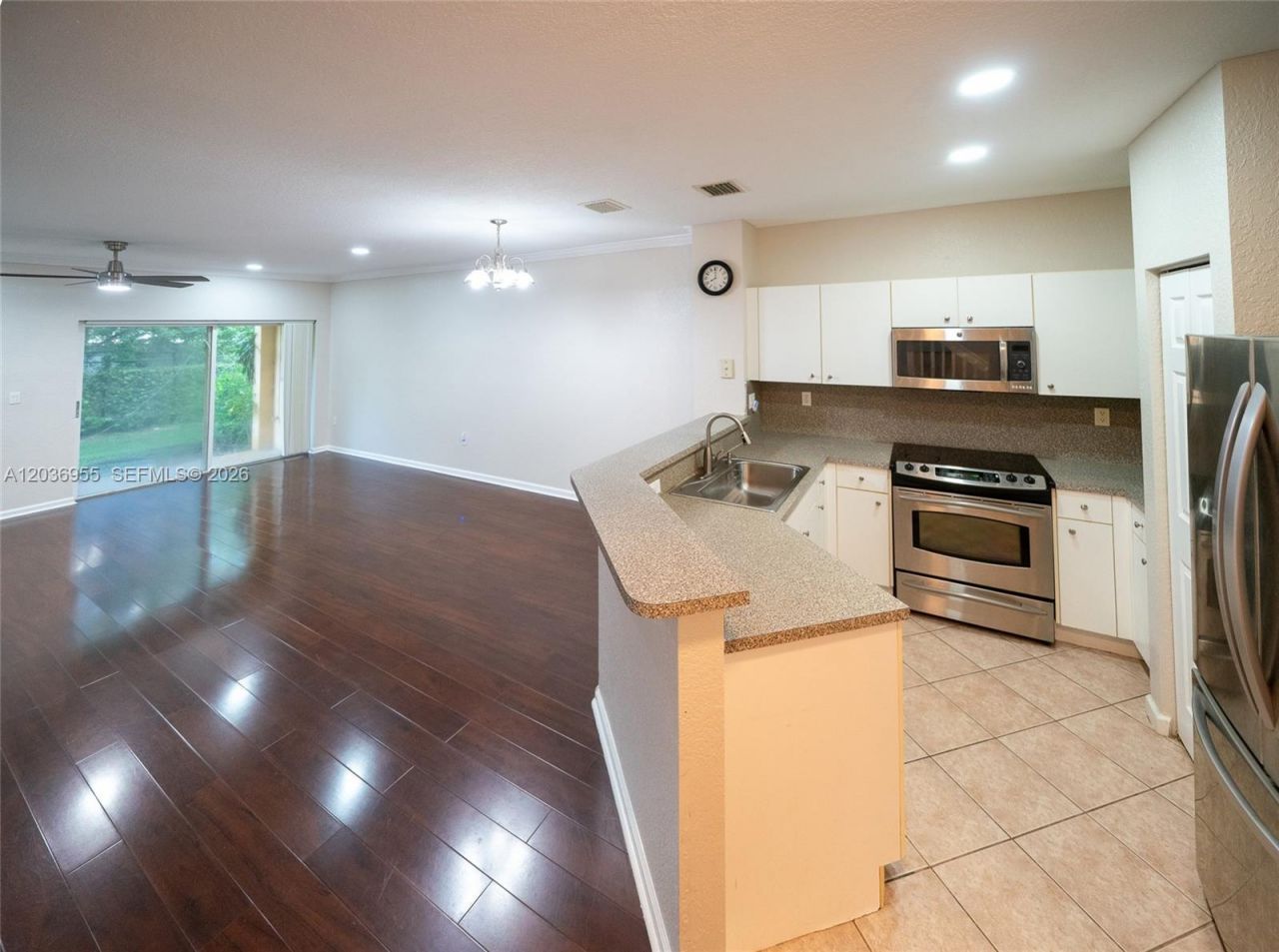 6453 Catalina Ln, Tamarac, FL 33321 Photo