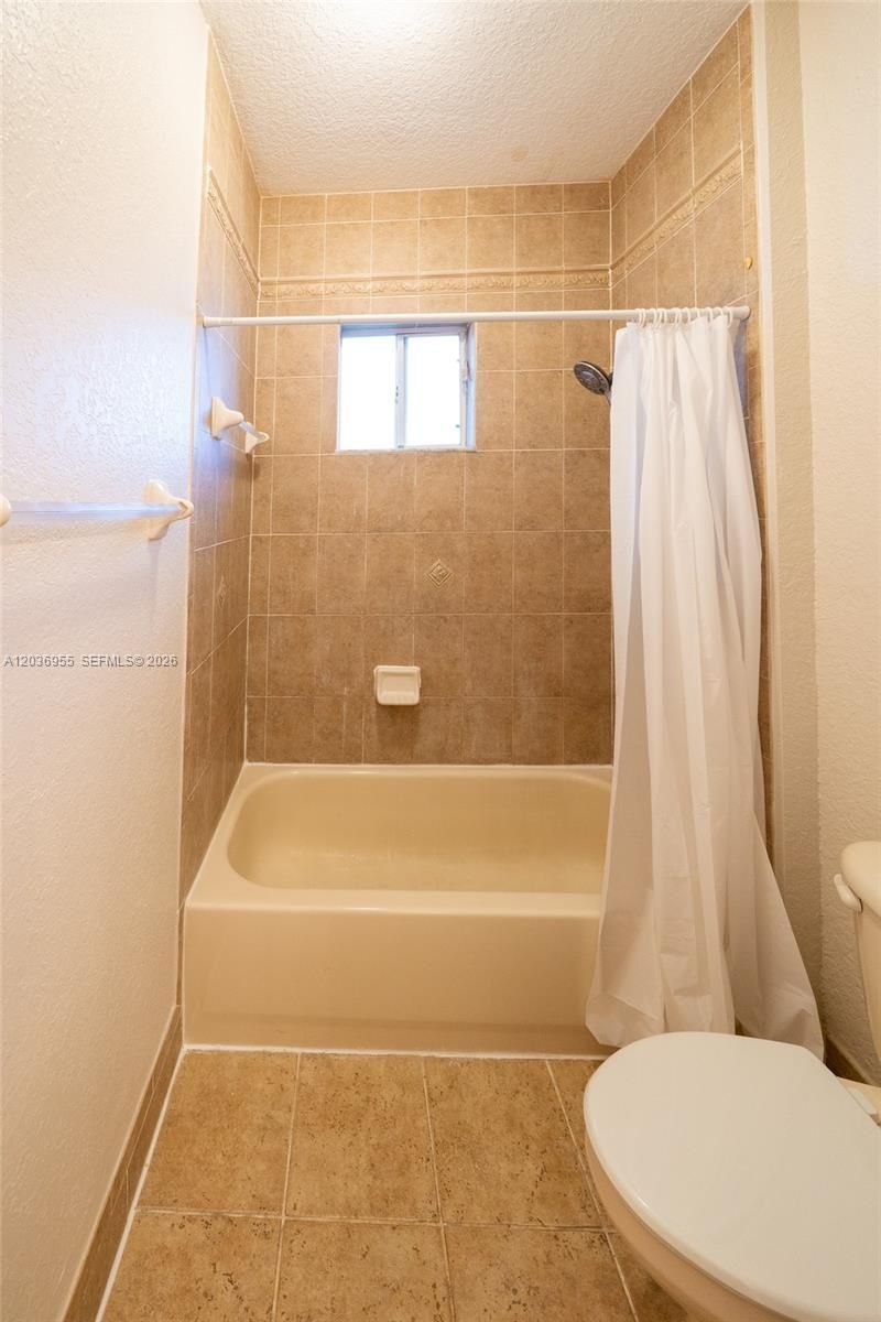 6453 Catalina Ln, Tamarac, FL 33321 Photo