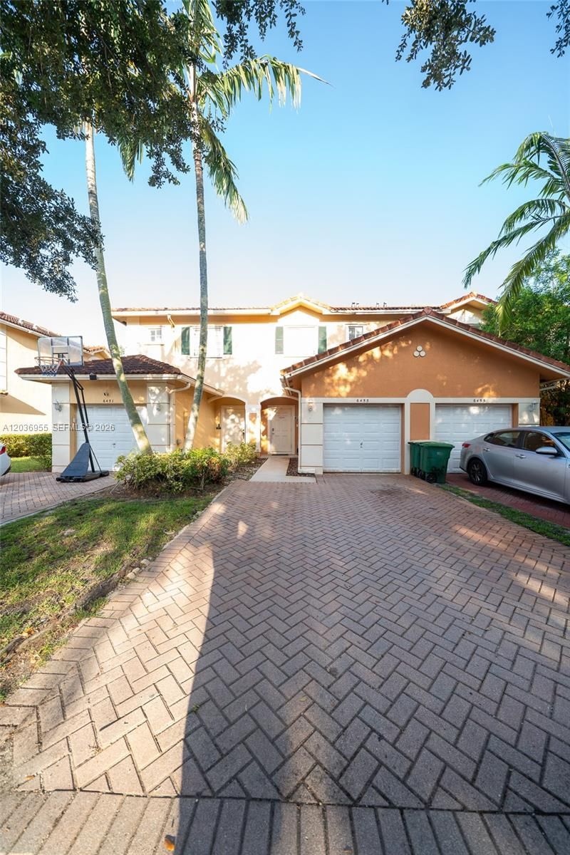 6453 Catalina Ln, Tamarac, FL 33321 Photo