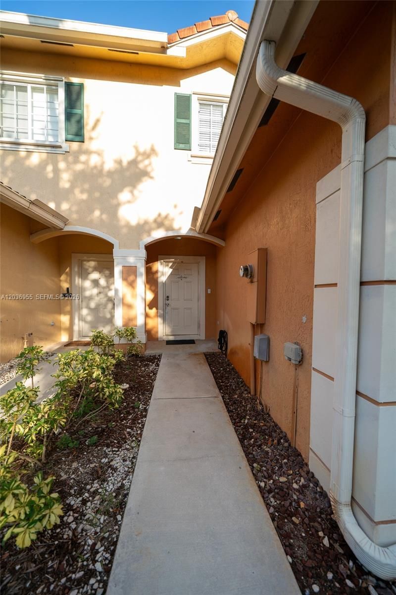 6453 Catalina Ln, Tamarac, FL 33321 Photo