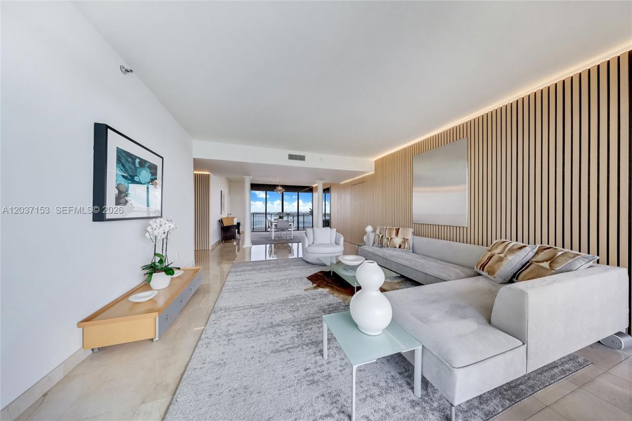 1000 Venetian Way , Unit 1902, Miami, FL 33139 Photo
