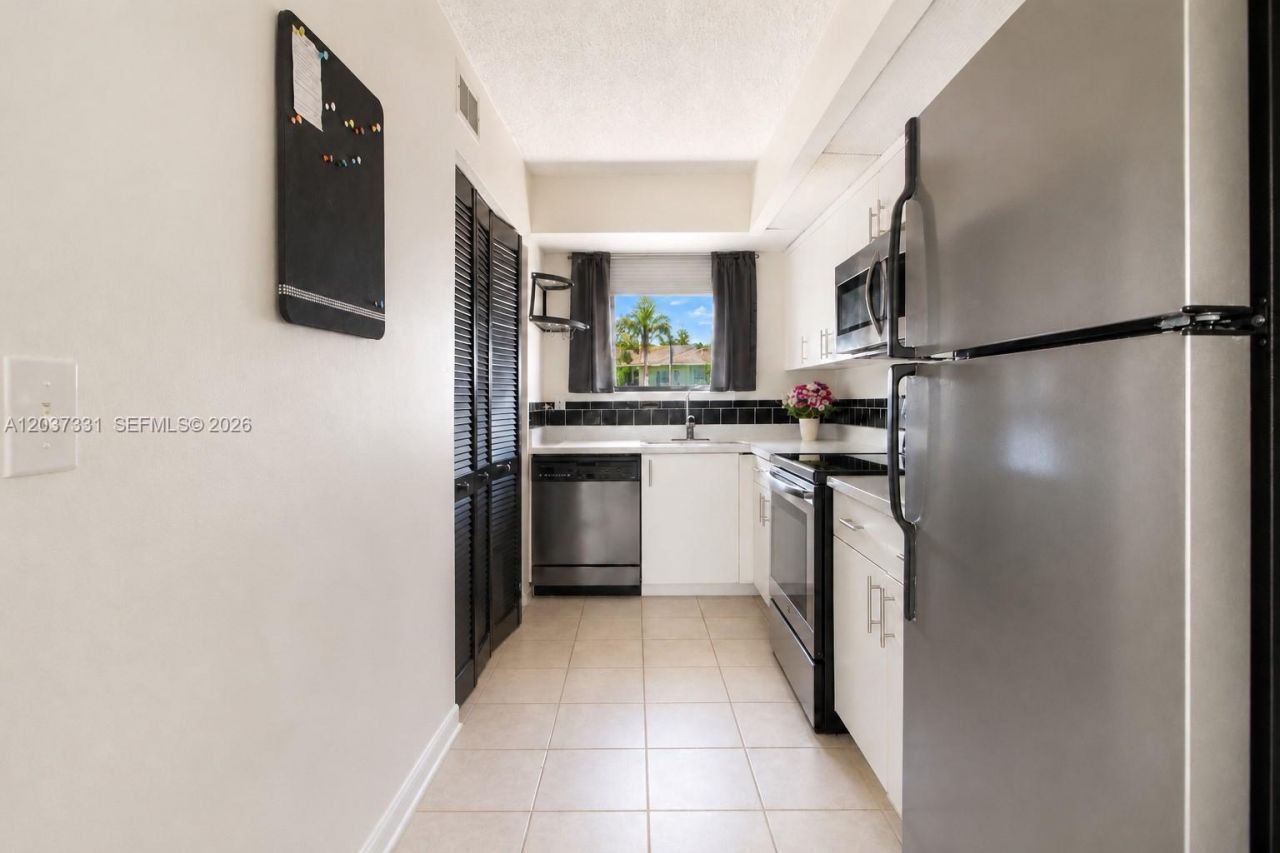 2518 SE 20th Pl , Unit 203-B, Homestead, FL 33035 Photo