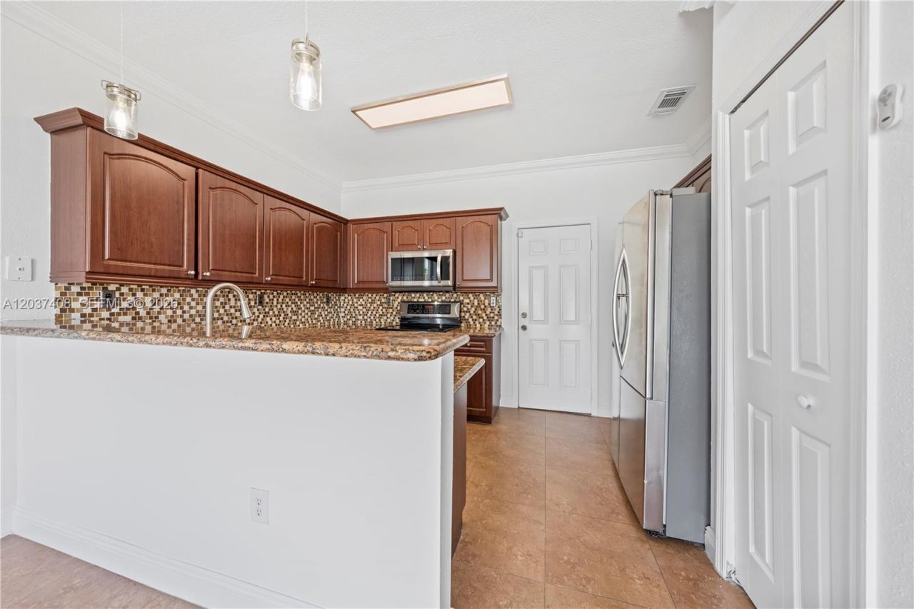 27460 SW 138th Path , Homestead, FL 33032 Photo
