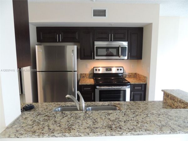 2640 S University Dr , Unit 117, Davie, FL 33328
