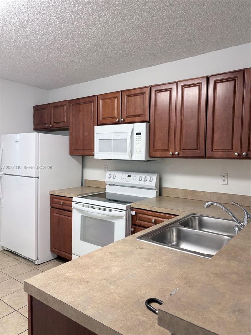 10131 W Sunrise Blvd, Unit 106, Plantation, FL 33322 Photo