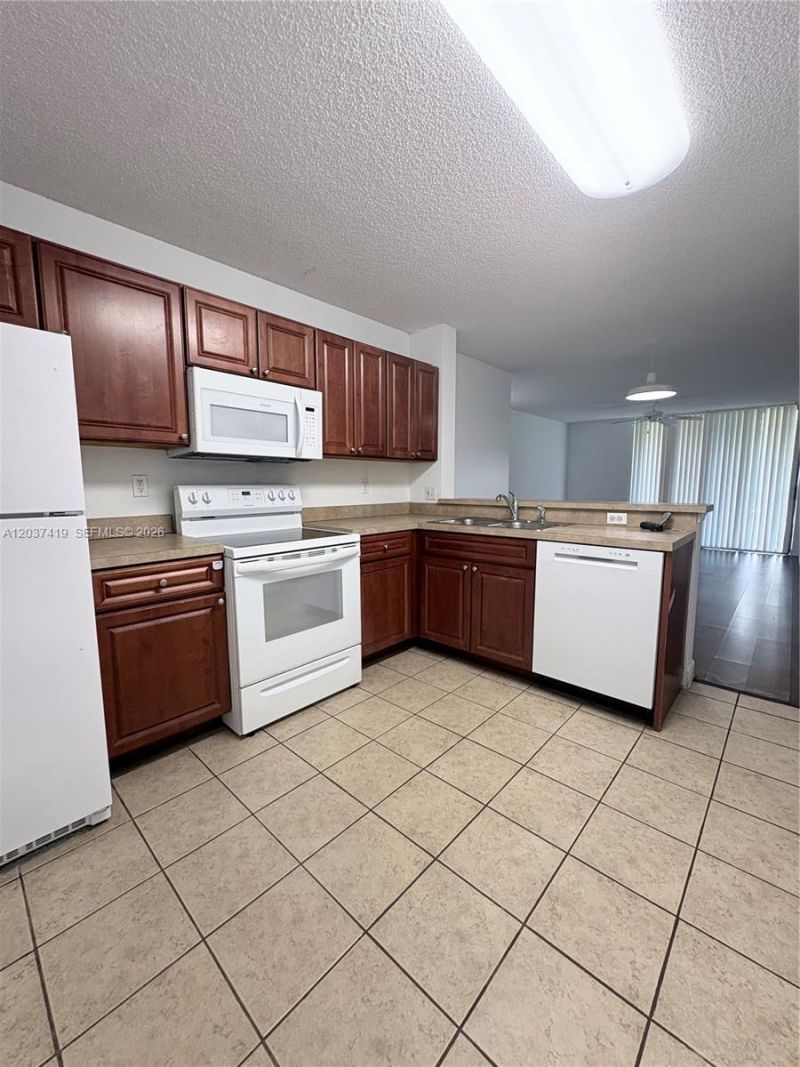 10131 W Sunrise Blvd, Unit 106, Plantation, FL 33322 Photo