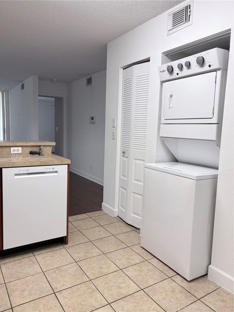 10131 W Sunrise Blvd, Unit 106, Plantation, FL 33322 Photo