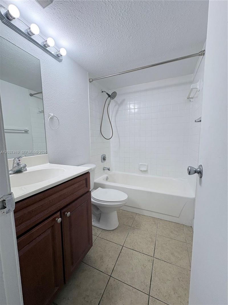 10131 W Sunrise Blvd, Unit 106, Plantation, FL 33322 Photo