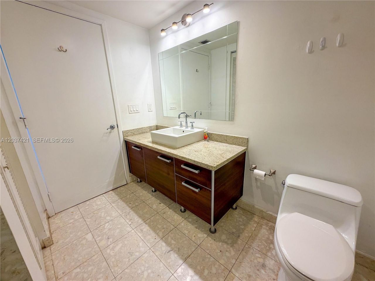 185 SW 7th St , Unit 2900, Miami, FL 33130 Photo
