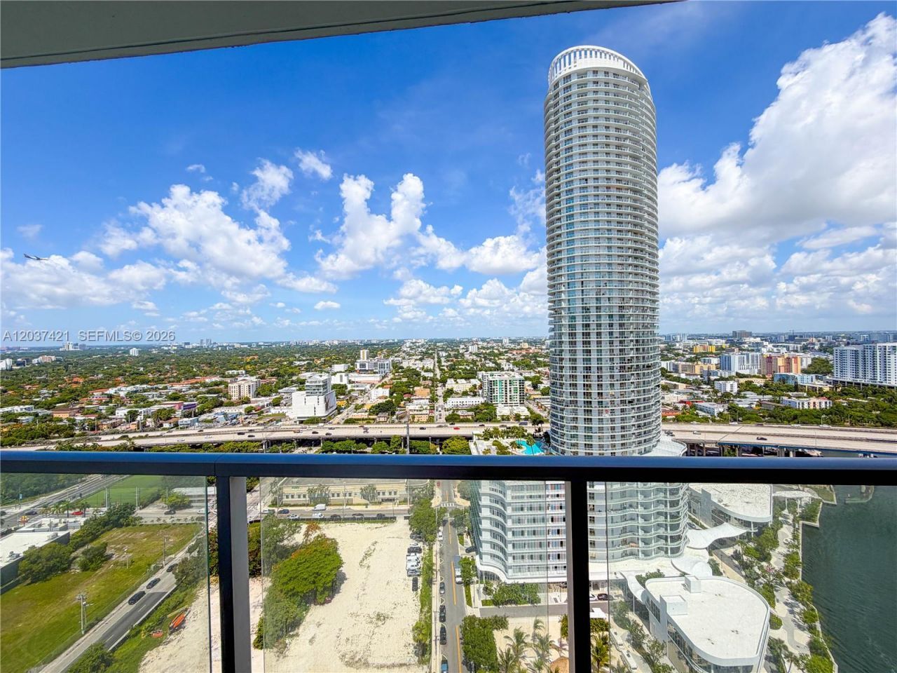 185 SW 7th St , Unit 2900, Miami, FL 33130 Photo