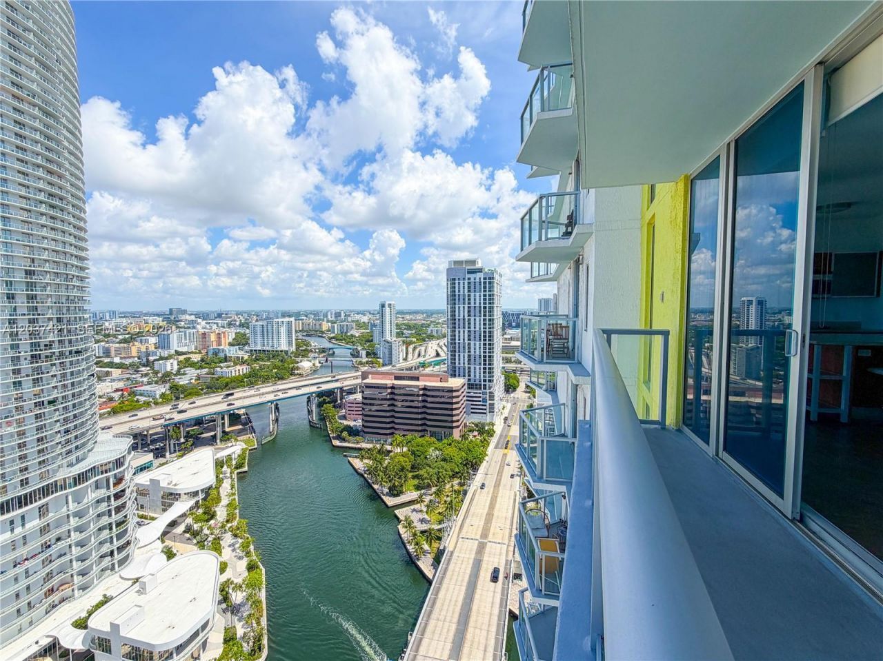 185 SW 7th St , Unit 2900, Miami, FL 33130 Photo