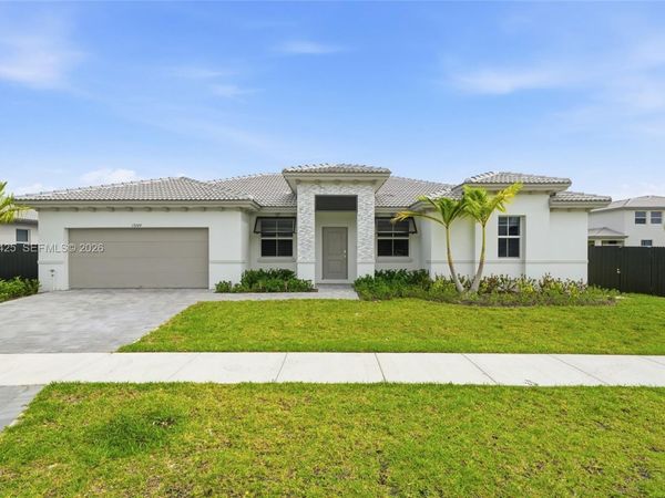 13249 SW 189th Ter , Miami, FL 33177