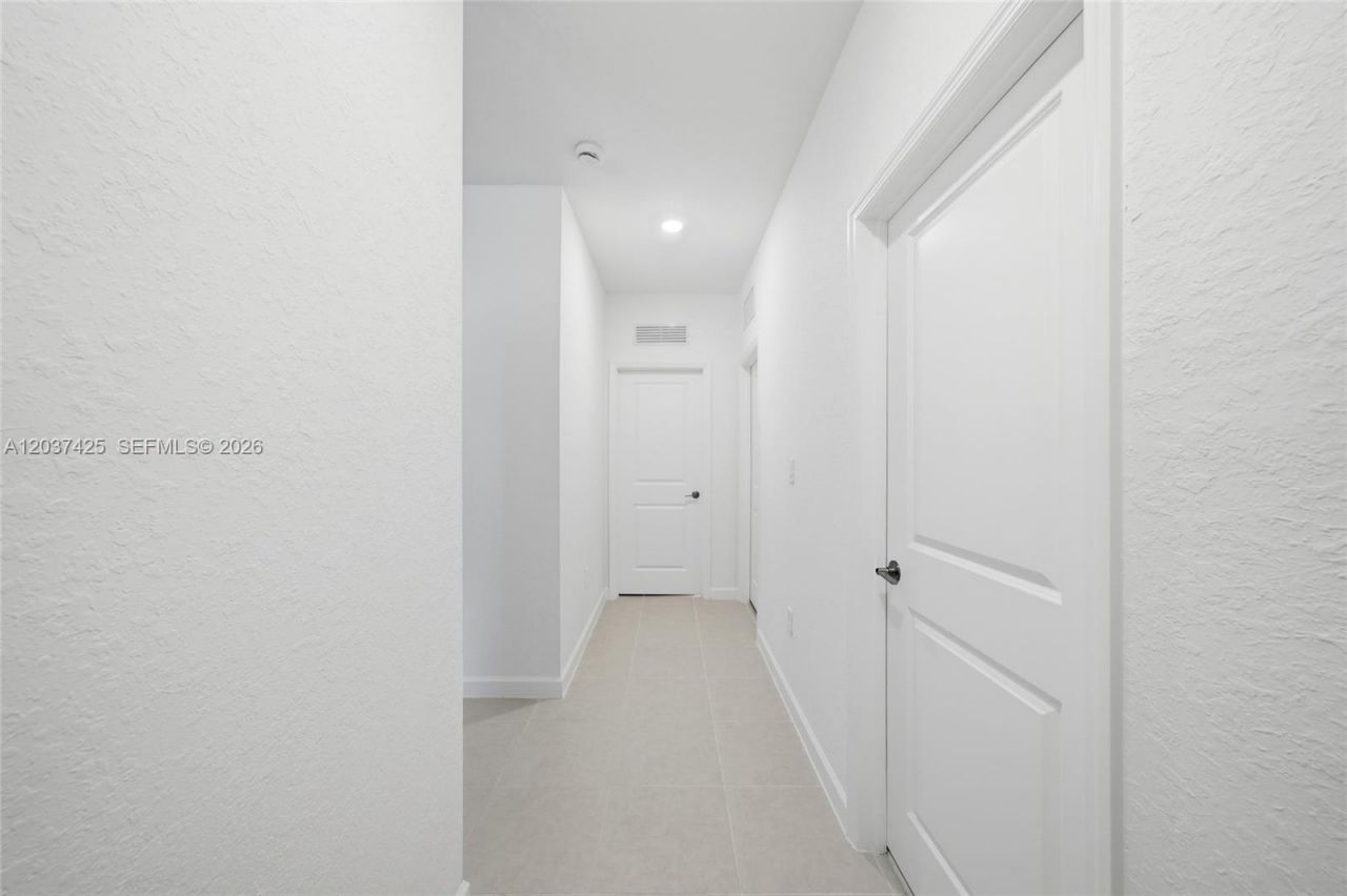 13249 SW 189th Ter , Miami, FL 33177 Photo
