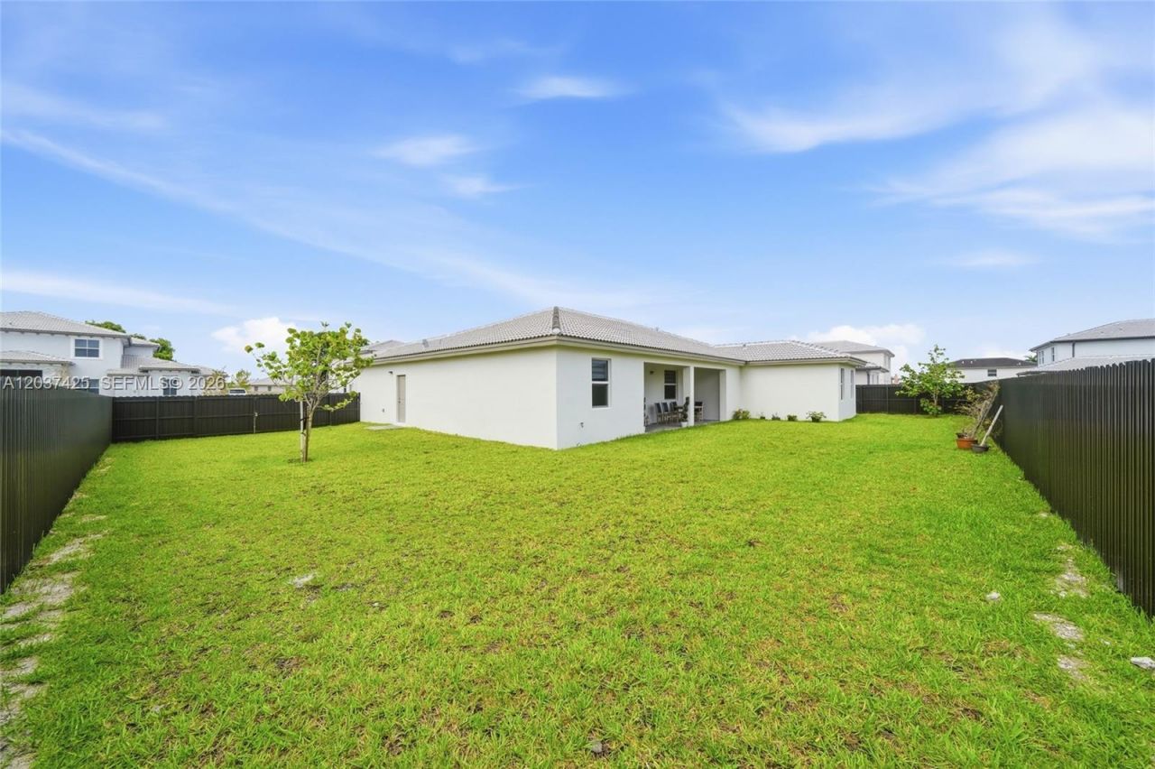 13249 SW 189th Ter , Miami, FL 33177 Photo