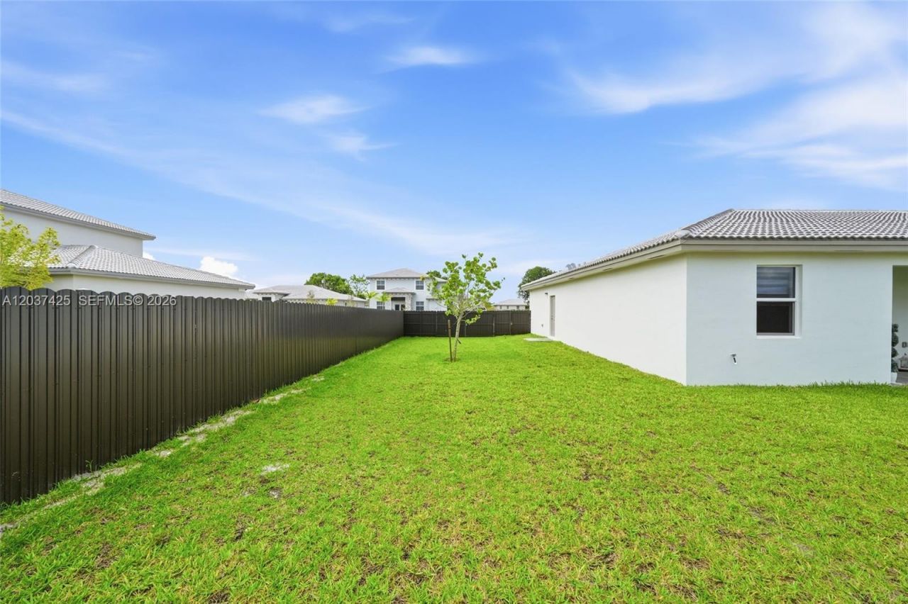 13249 SW 189th Ter , Miami, FL 33177 Photo
