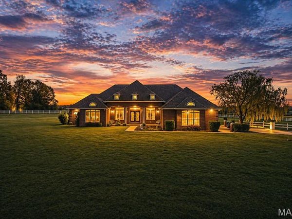 11447 Highway D , Dixon, MO 65459
