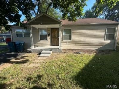 627 Ferguson Avenue , Ferguson, MO 63135 Main Photo