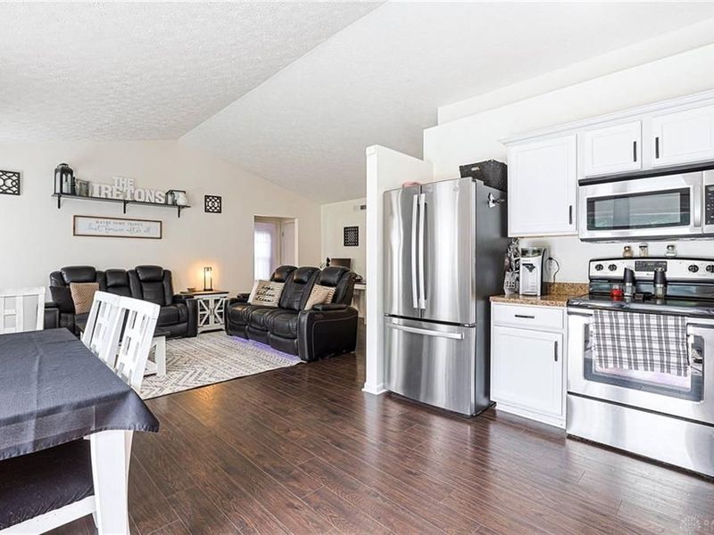 2003 Kenway Place, Middletown, OH 45044 Photo 9