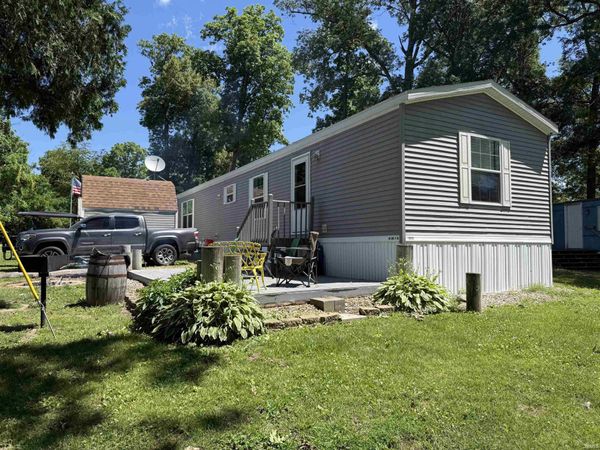 32 EMS W14A Lane, North Webster, IN 46555