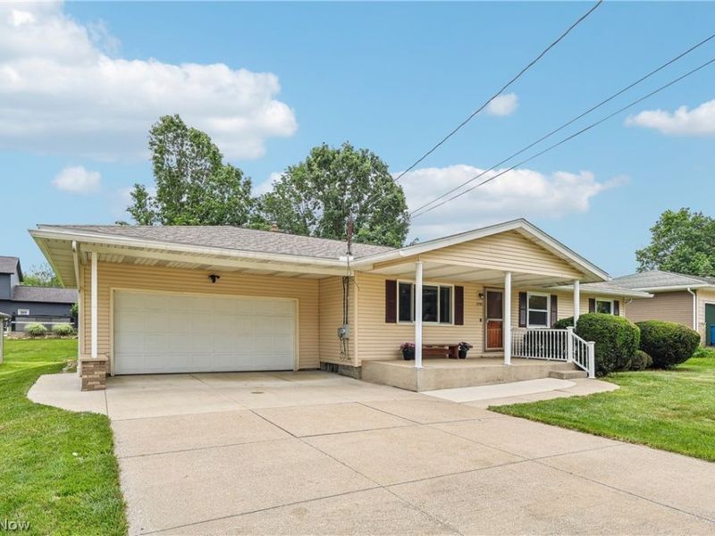 2758 Shellhart Road, Norton, OH 44203 Photo 2