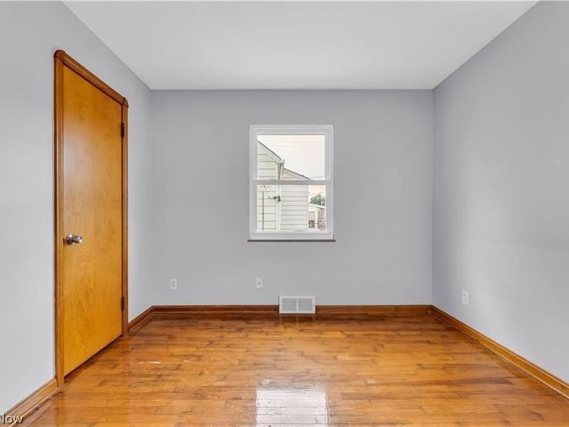 3819 W 137th Street , Cleveland, OH 44111 Photo 14