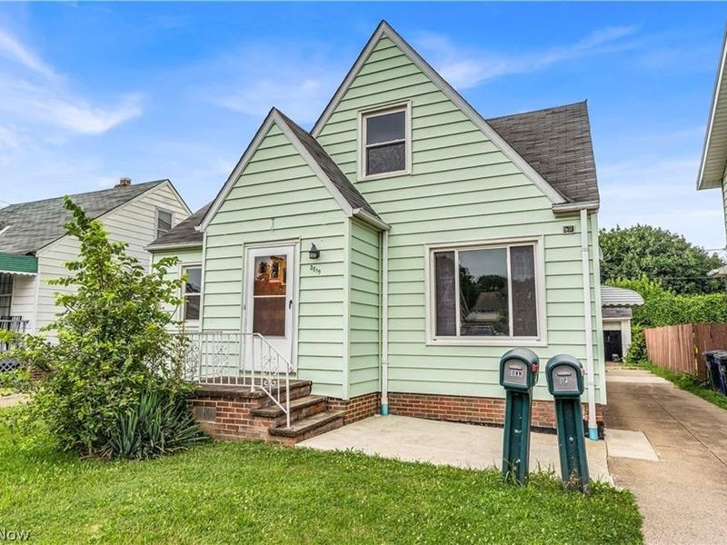 3819 W 137th Street , Cleveland, OH 44111 Photo 2