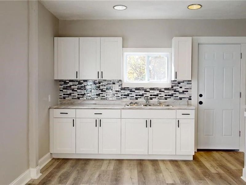 3915 Hyde Avenue , Cleveland, OH 44109 Photo 14