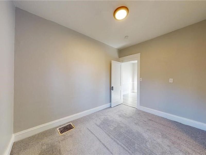 3915 Hyde Avenue , Cleveland, OH 44109 Photo 18