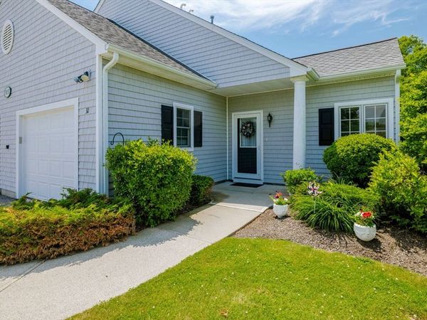 32 Village Way, Unit 32, Westport, MA 02790