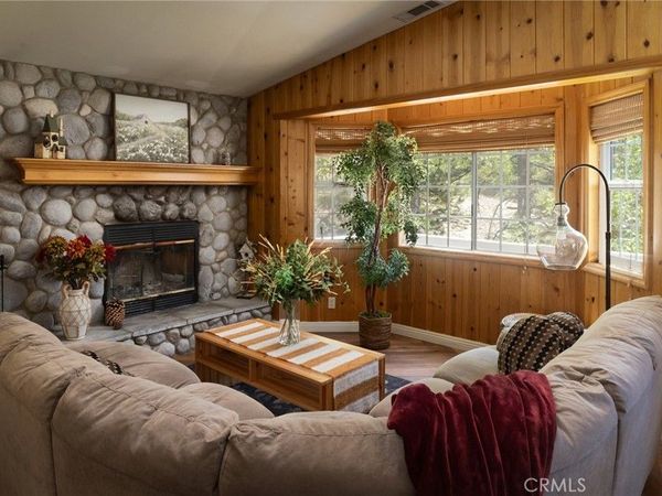 32807 Deer Lick Drive, Running Springs, CA 92382