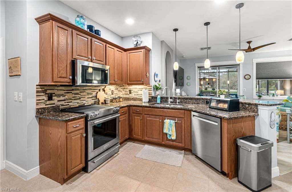 10695 Camarelle Cir, Fort Myers, FL 33913 Photo