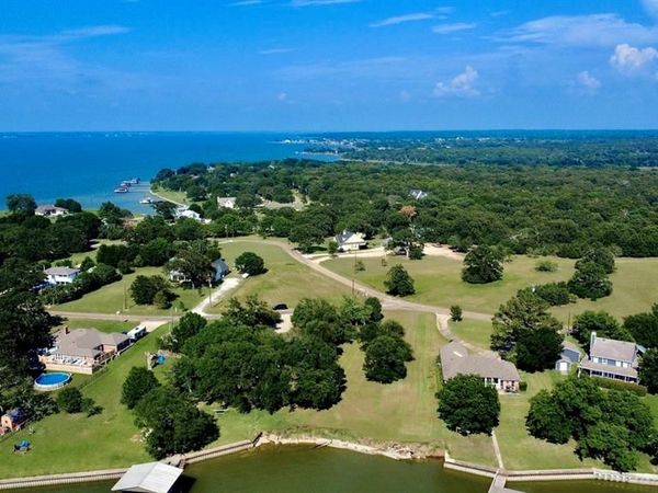 13016 Rudys Way , Streetman, TX 75859