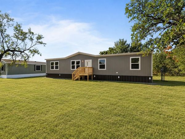 189 Shady Springs Drive, Runaway Bay, TX 76246