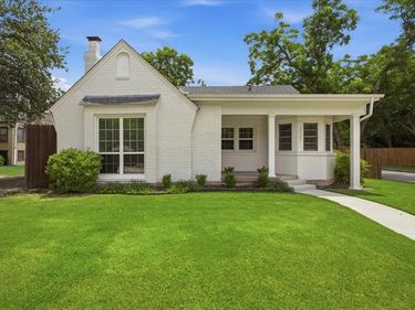 2721 Benbrook Boulevard, Fort Worth, TX 76109
