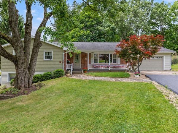 11 Old Orchard Dr, Mount Vernon, OH 43050