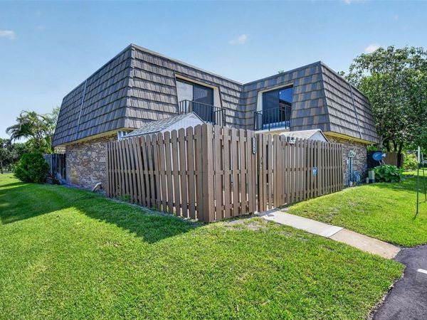 1534 FOREST LAKES CIRCLE , Unit A, WEST PALM BEACH, FL 33406
