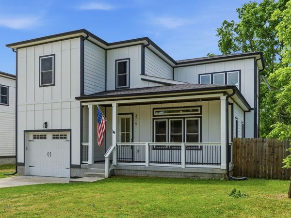 3715 Fairview Dr , Nashville, TN 37218