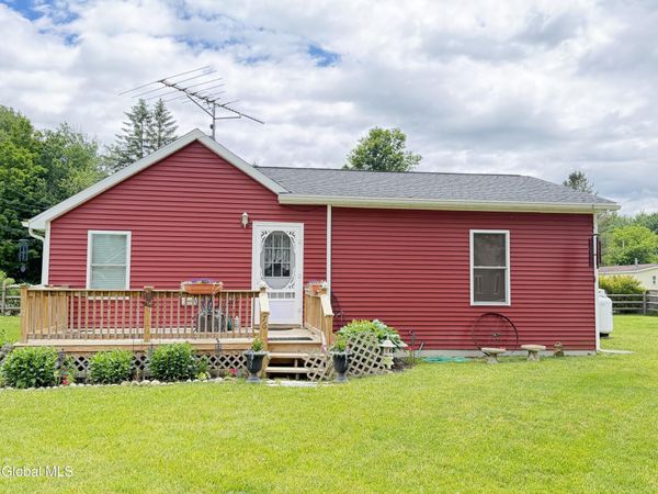 76 Spring Street, Cambridge, NY 12816