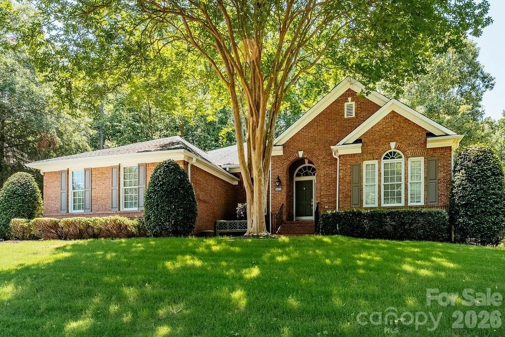 9425 Briarwick Lane, Charlotte, NC 28277 Main Photo