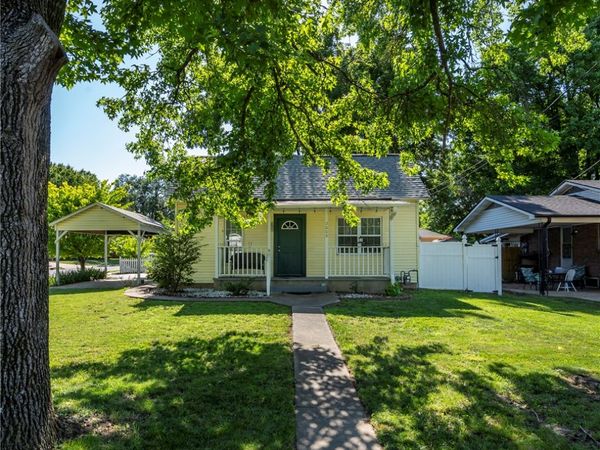 2008 S Washington Street , Siloam Springs, AR 72761