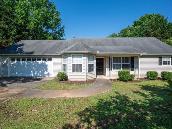 27 Manning Mill Way , Adairsville, GA 30103