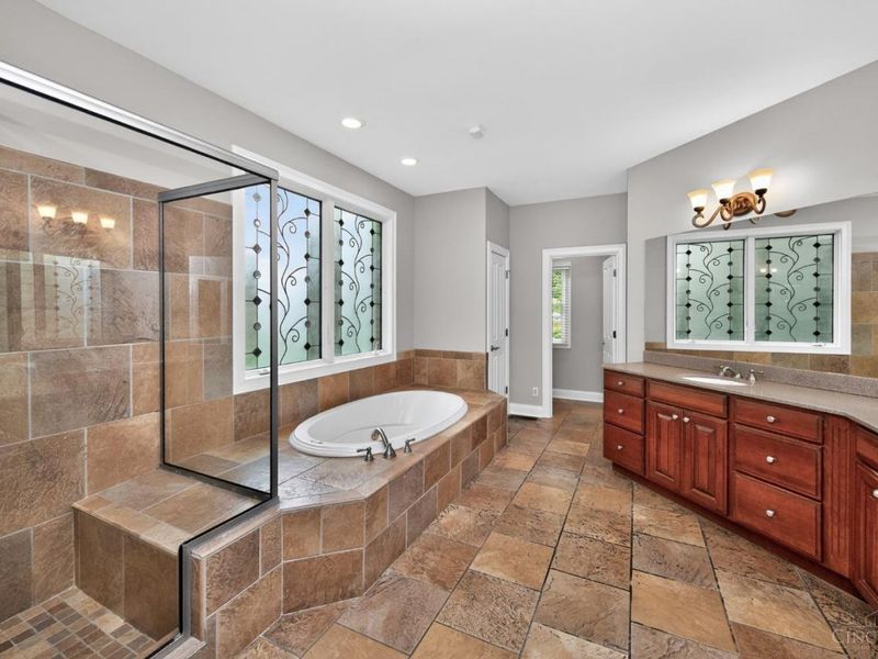6607 Red Hawk Court, Maineville, OH 45039 Photo 19