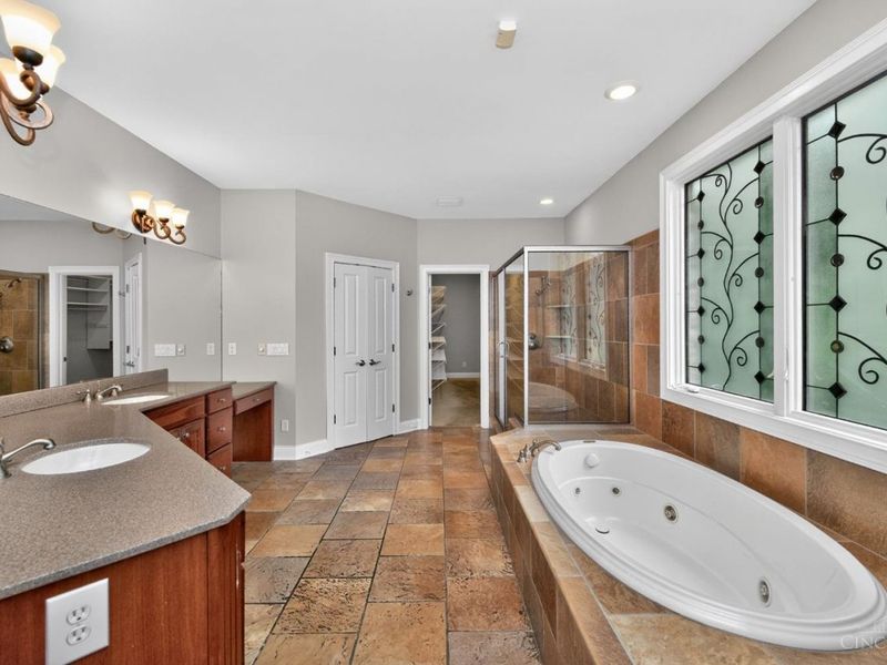 6607 Red Hawk Court, Maineville, OH 45039 Photo 21