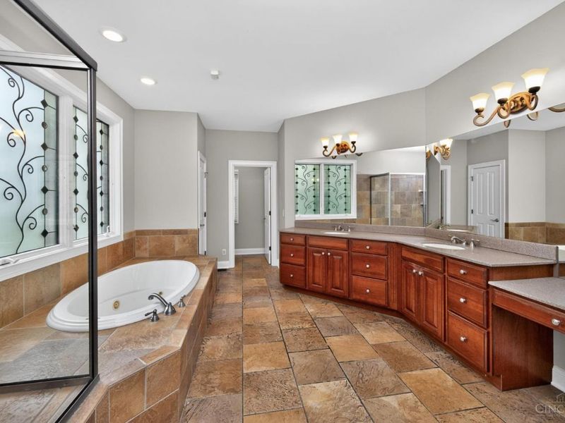 6607 Red Hawk Court, Maineville, OH 45039 Photo 22