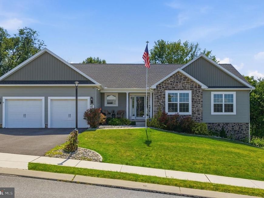 43 Huntmaster Drive, Hanover, PA 17331 Main Photo