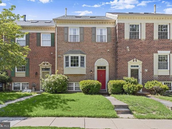 26 VALLEY CROSSING CIRCLE, COCKEYSVILLE, MD 21030