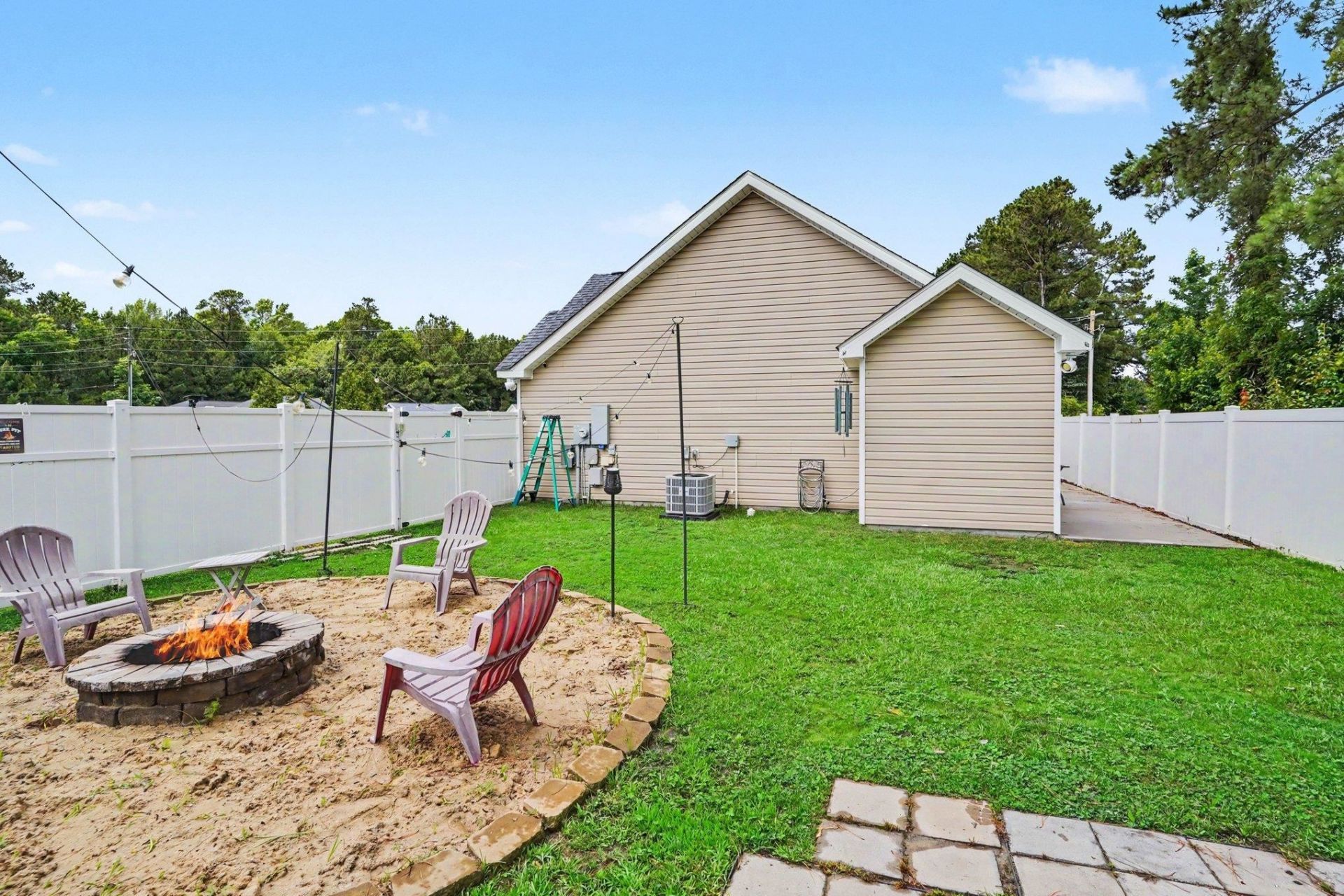 201 Holden Dr.  Photo 23
